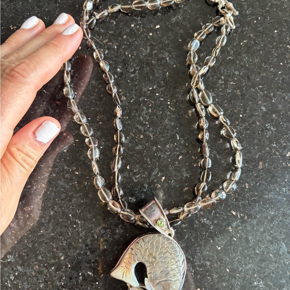 925 Sterling Silver Chunky Glass Bead Chain Mother of Pearl Fish Pendant Necklac - Picture 3 of 10